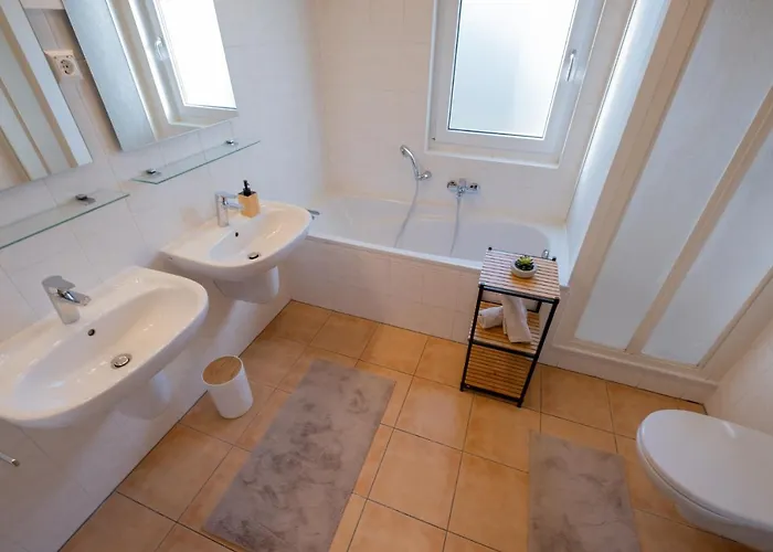 Alprocks Alvaresort *