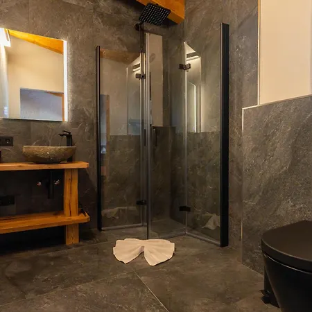 Tatil Evi Alprocks Alvaresort *